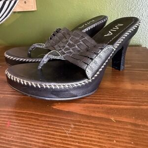 Vintage 90s Y2K MIA Blk Leather Stitched Kitten Heel Thong Sandals Brazil Sz 8.5